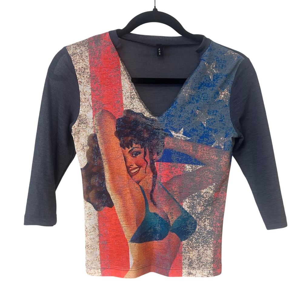 Vintage Cue V-Neck Half Sleeve Cropped Top USA Patriotic Y2k Red Blue Small